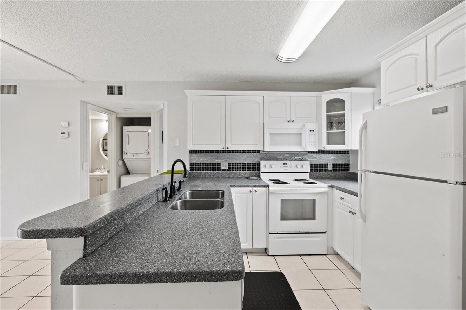 Image 8 of 58 For 25100 Sandhill Boulevard 104 G
