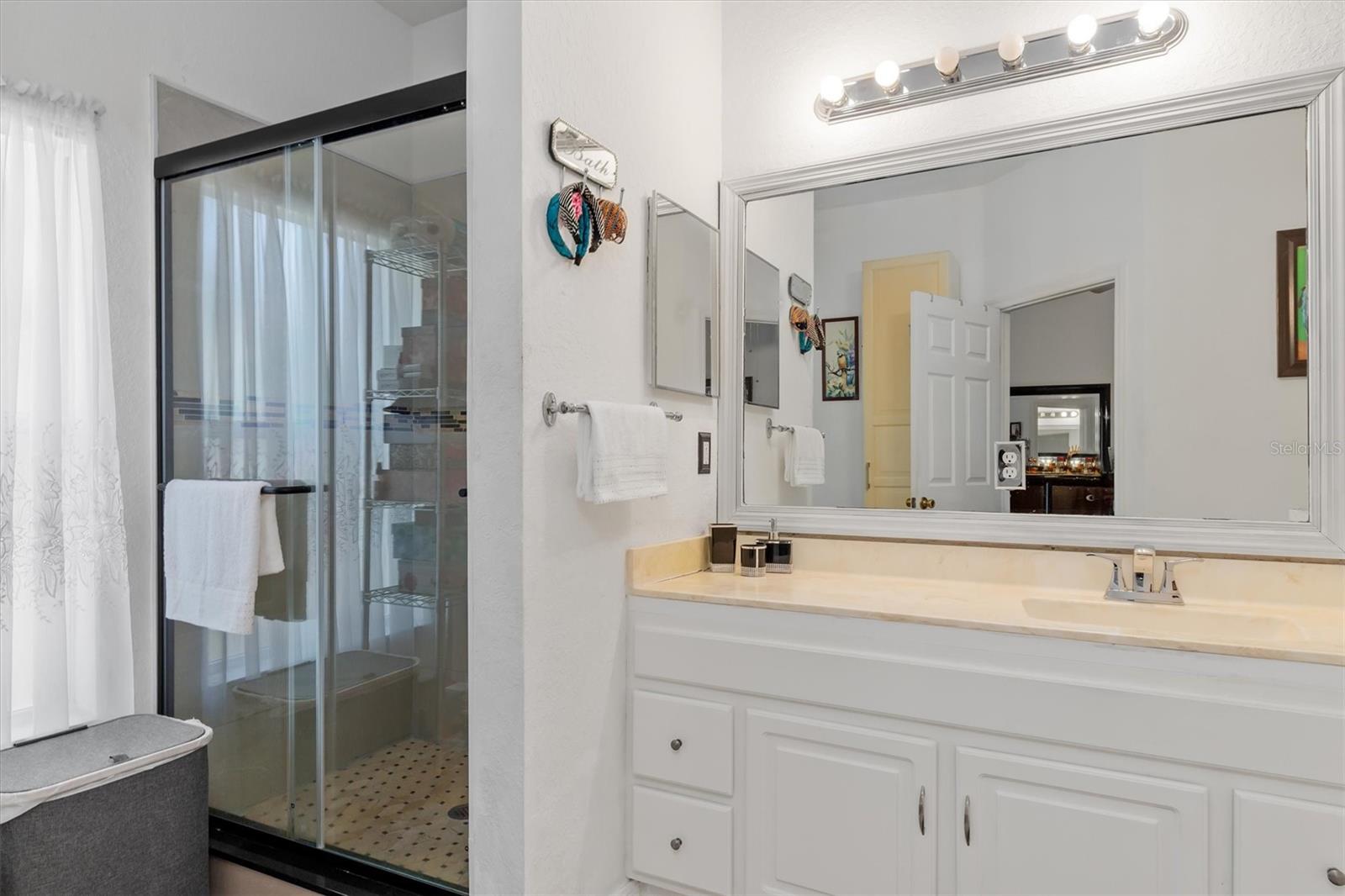 Image 16 of 50 For 25324 Alicante Drive