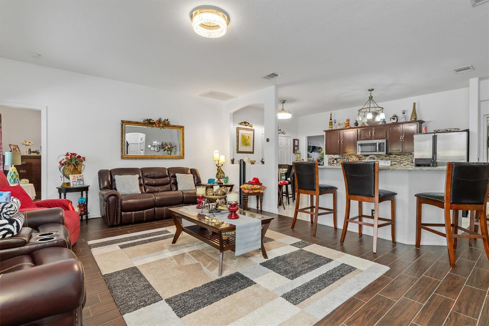 Image 5 of 50 For 25324 Alicante Drive