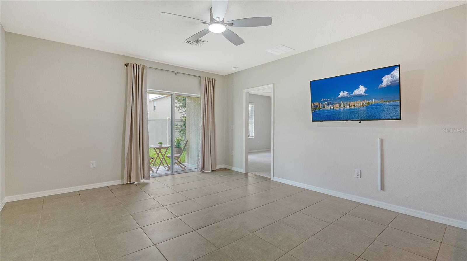 Image 10 of 55 For 5905 Silver Sage Way