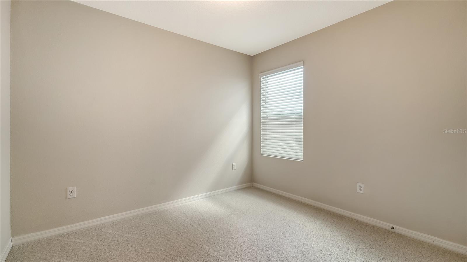 Image 22 of 55 For 5905 Silver Sage Way