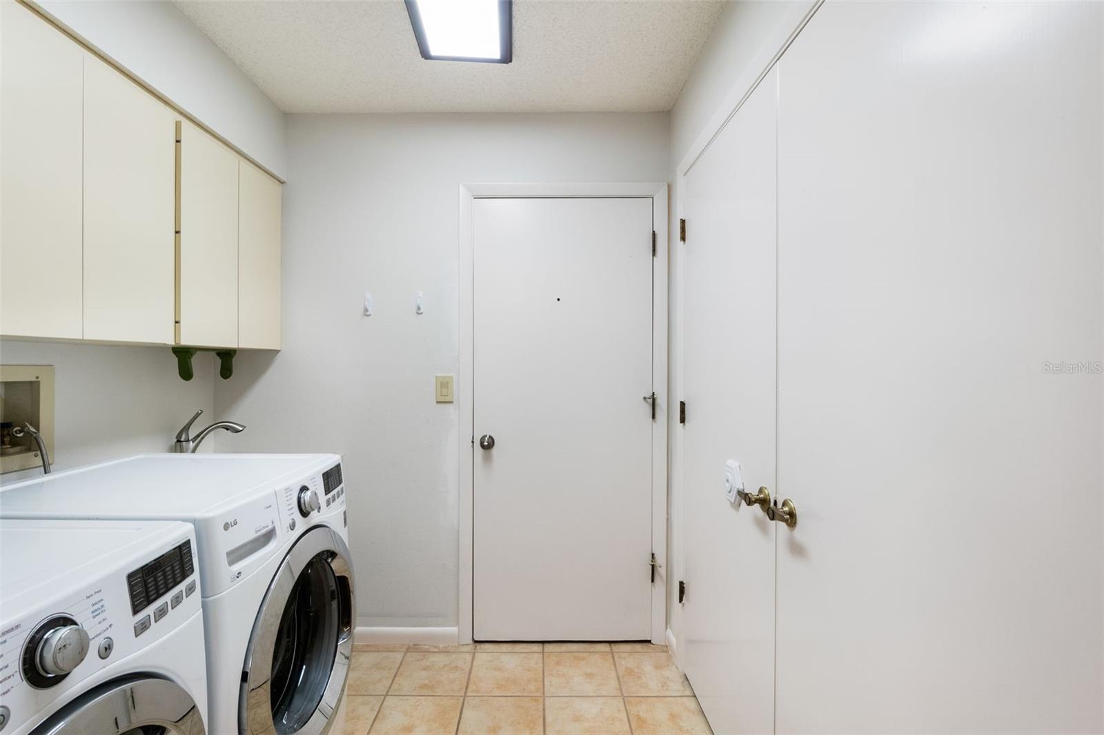 Image 19 of 60 For 4474 Cayo Grande Drive 31
