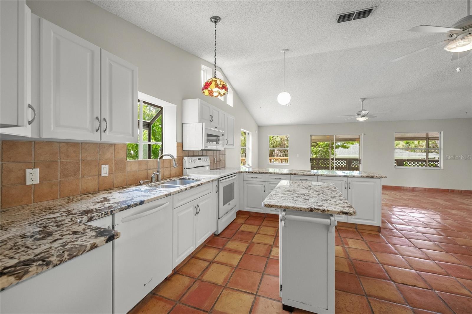 Image 17 of 54 For 6738 Avenue D
