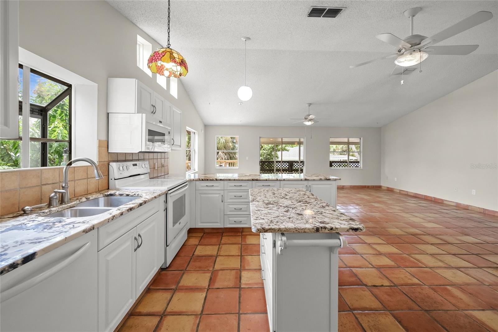 Image 19 of 54 For 6738 Avenue D