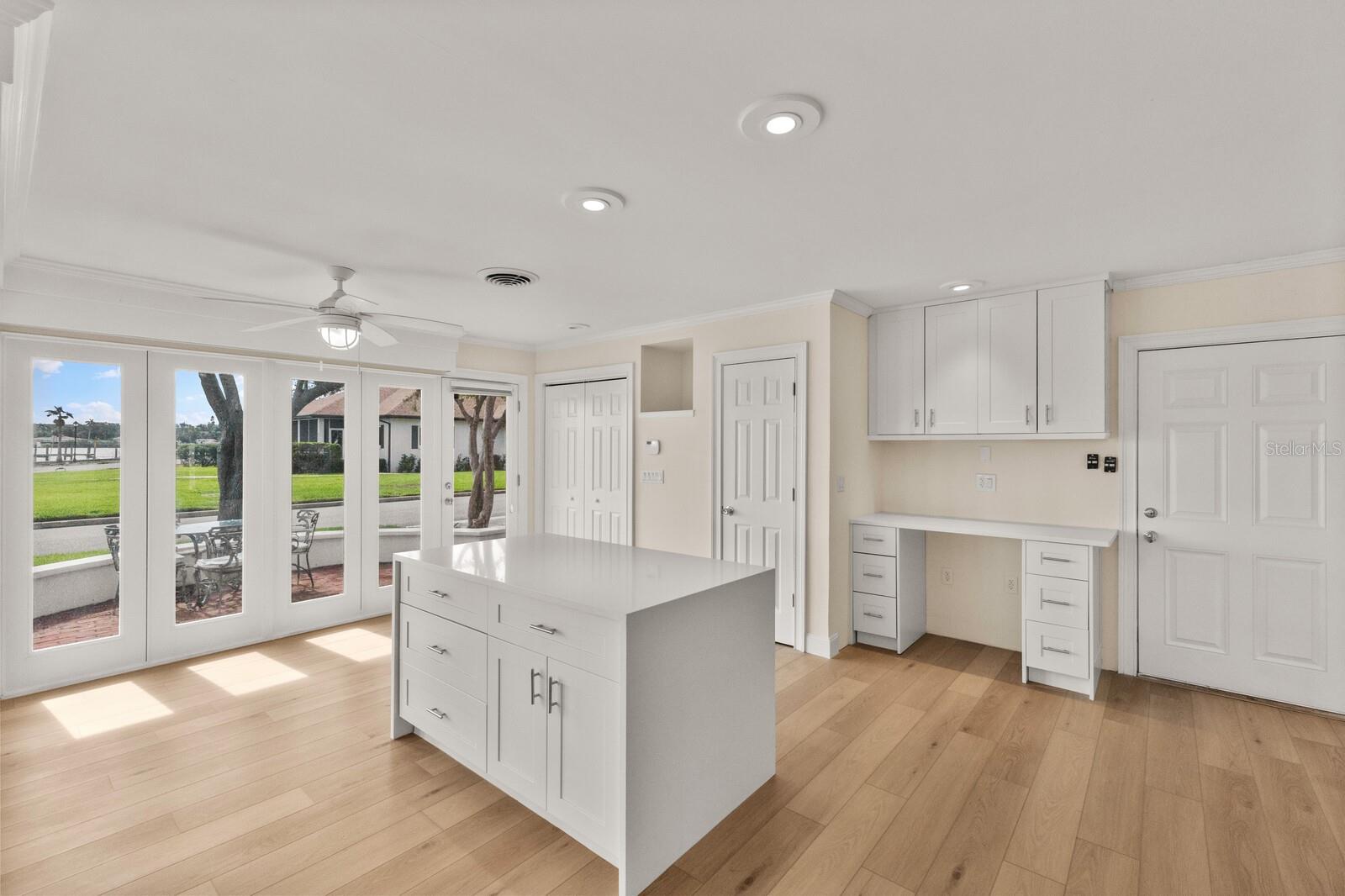 Image 19 of 63 For 2401 Riverview Boulevard
