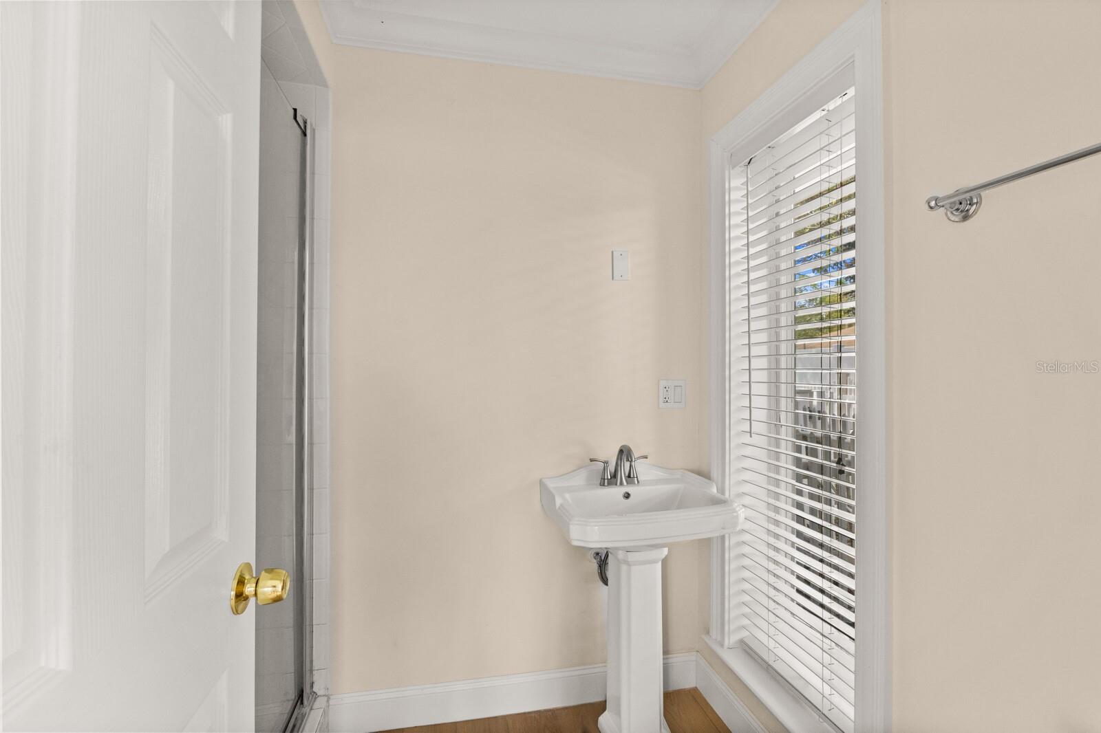 Image 28 of 63 For 2401 Riverview Boulevard