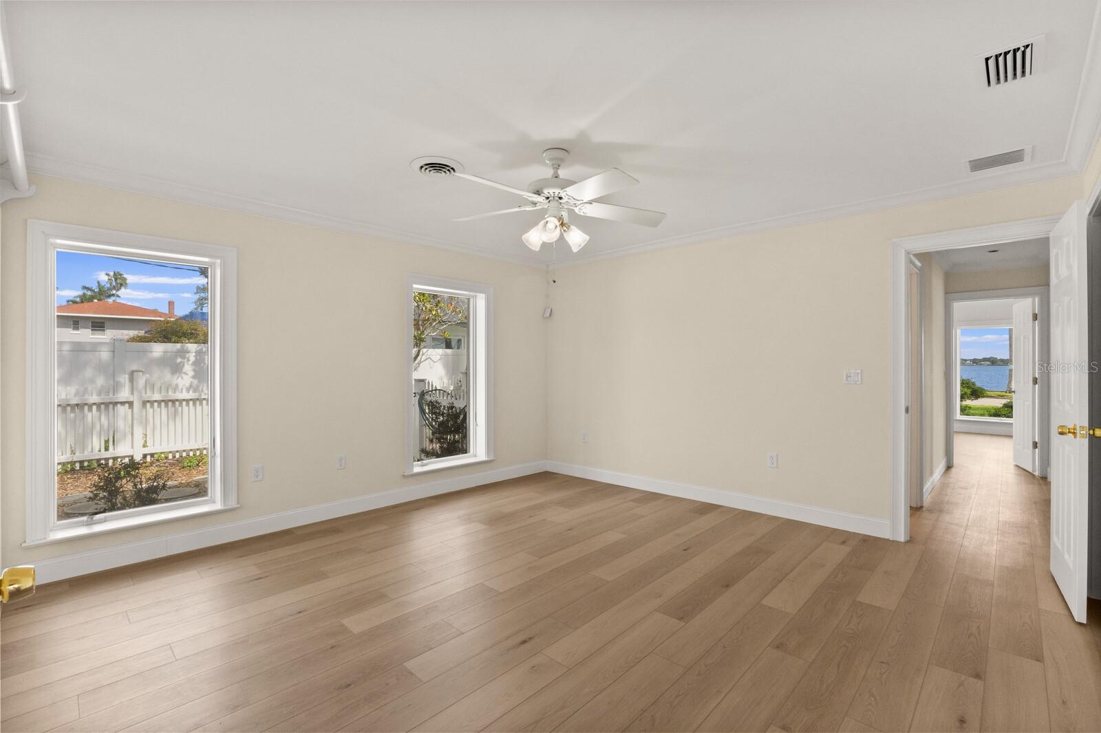 Image 29 of 63 For 2401 Riverview Boulevard