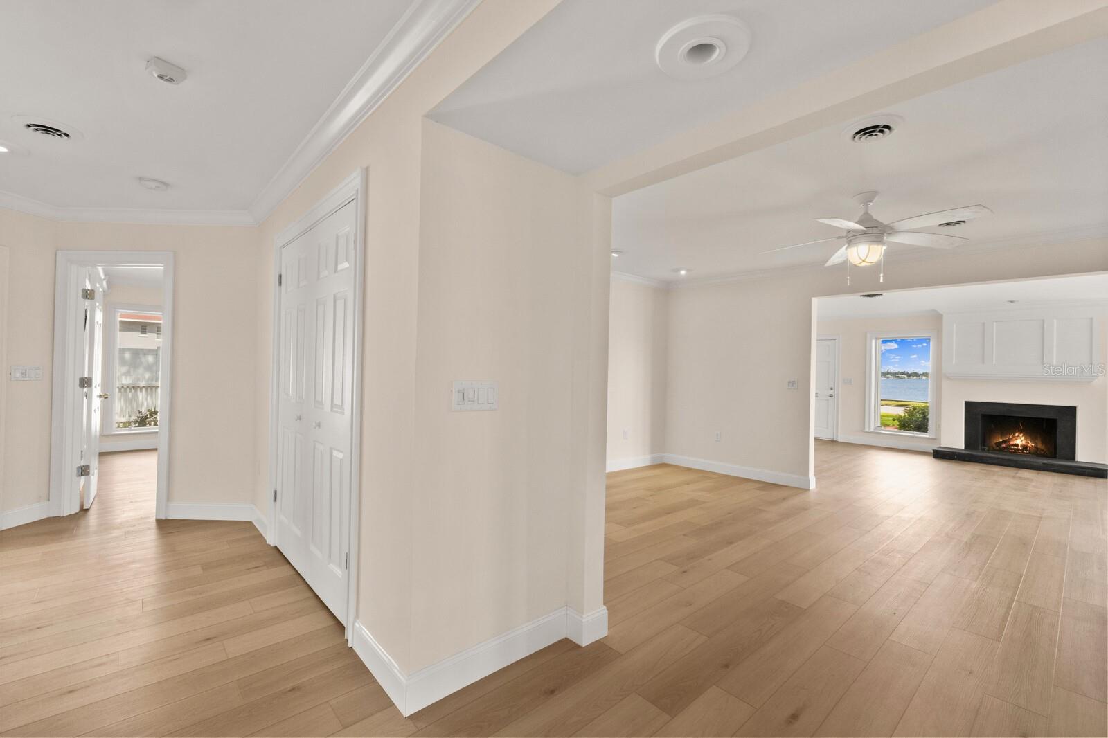 Image 37 of 63 For 2401 Riverview Boulevard