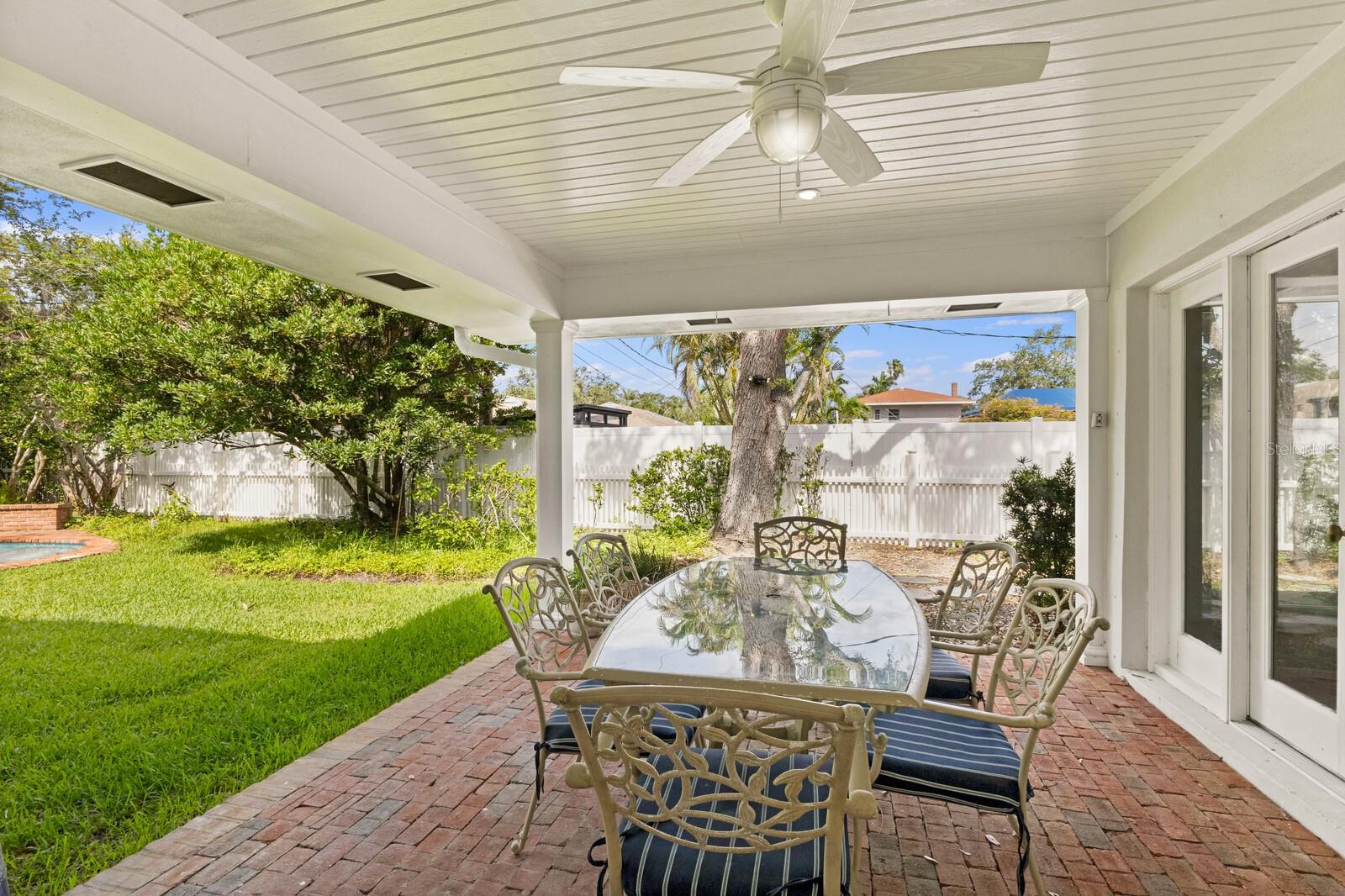 Image 42 of 63 For 2401 Riverview Boulevard