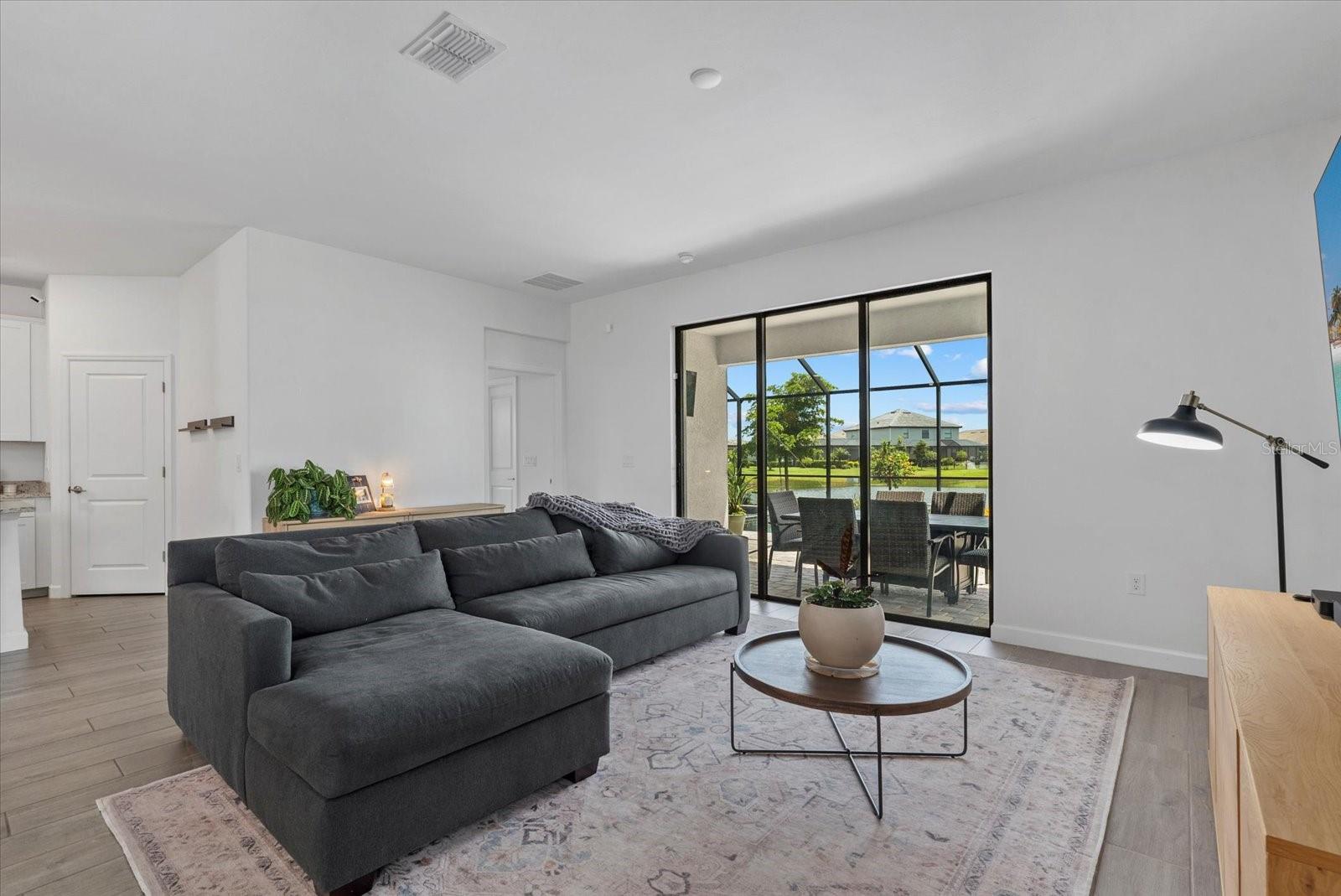 Image 12 of 67 For 15716 Barefoot Beach Drive