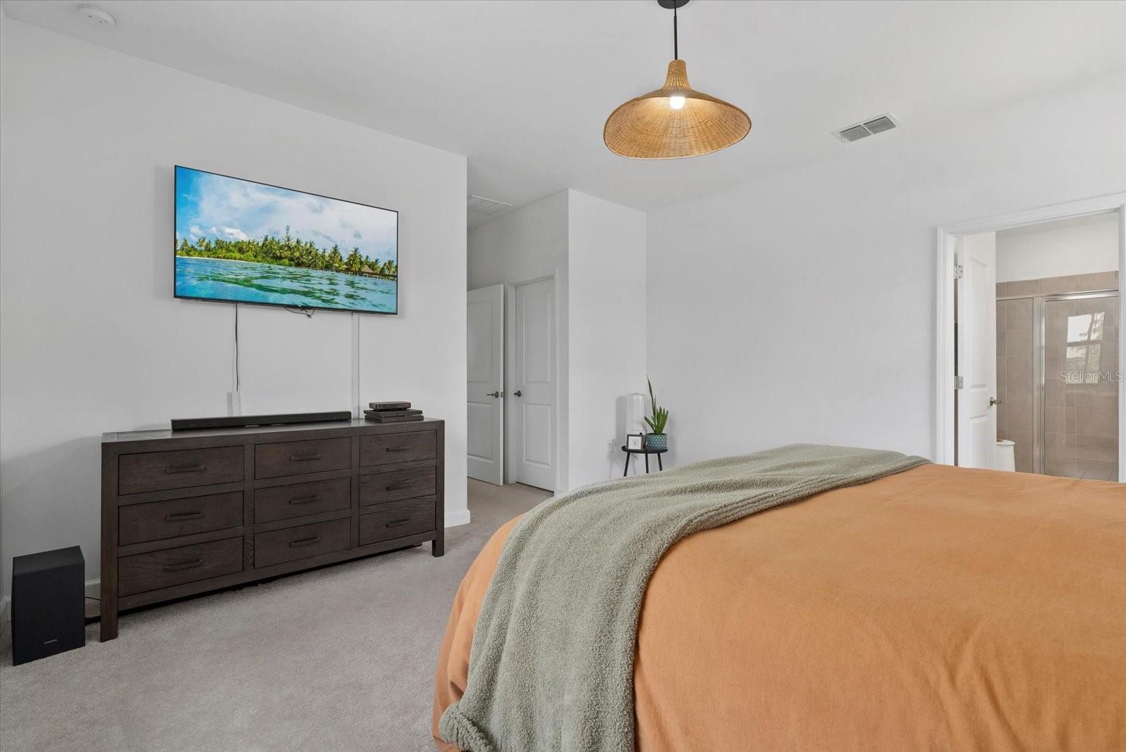 Image 21 of 67 For 15716 Barefoot Beach Drive