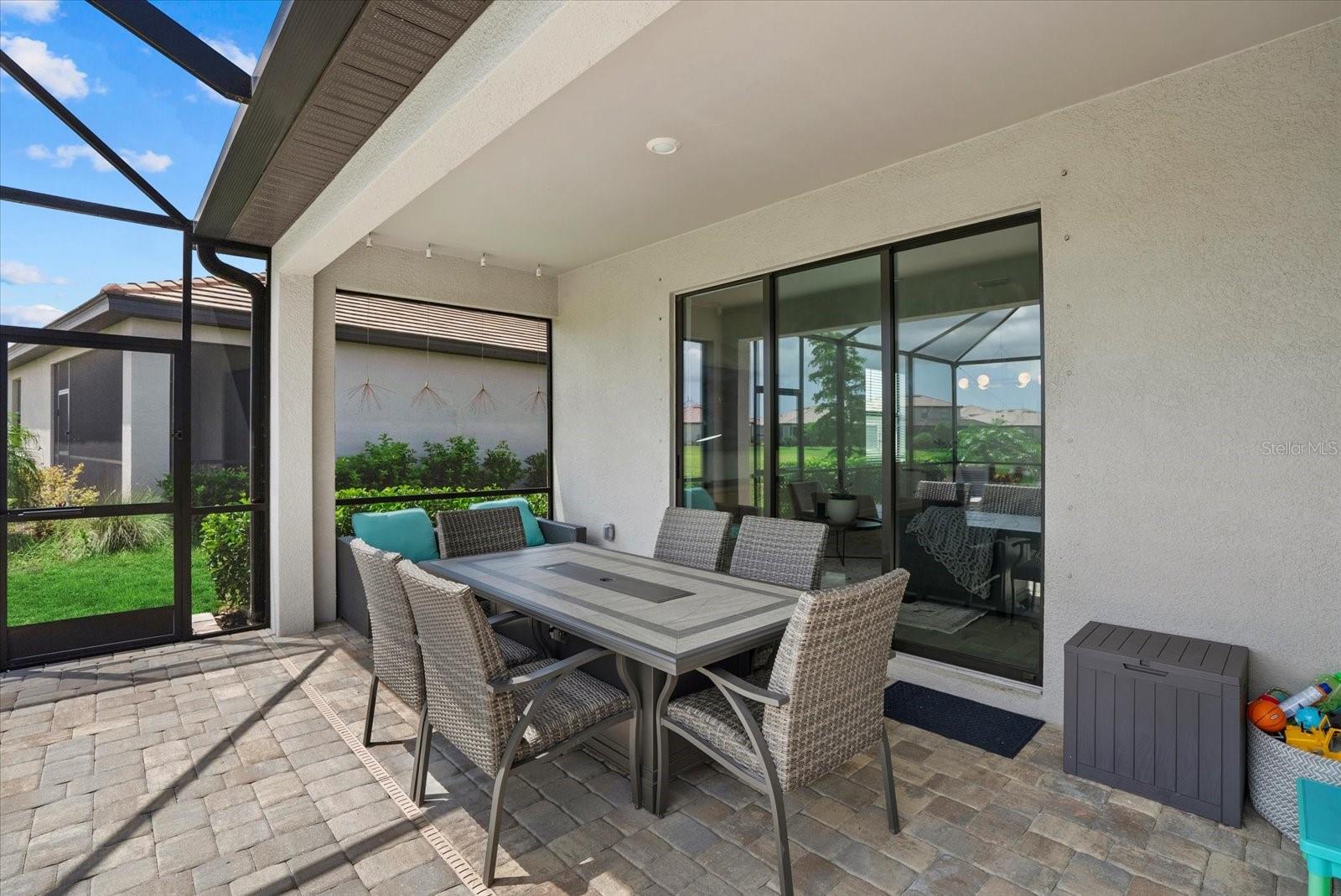 Image 27 of 67 For 15716 Barefoot Beach Drive