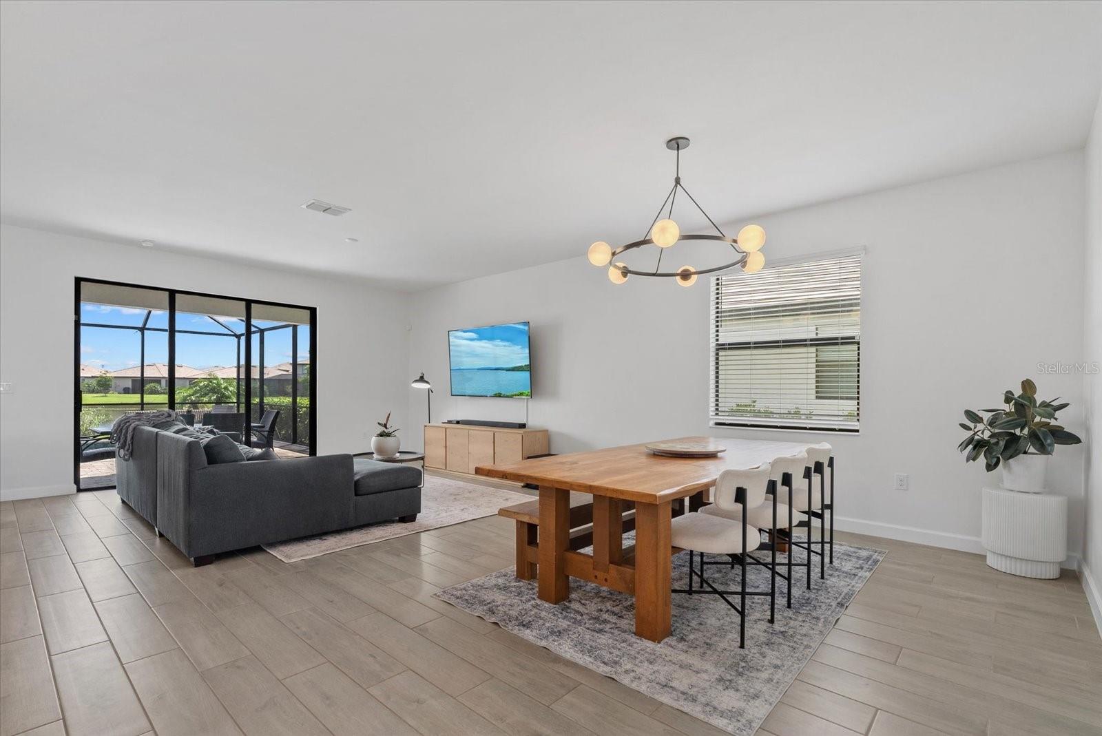 Image 4 of 67 For 15716 Barefoot Beach Drive