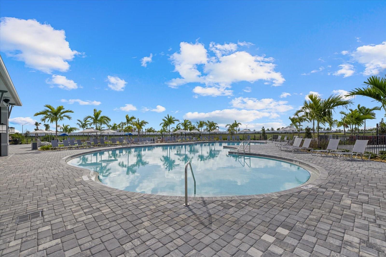 Image 48 of 67 For 15716 Barefoot Beach Drive