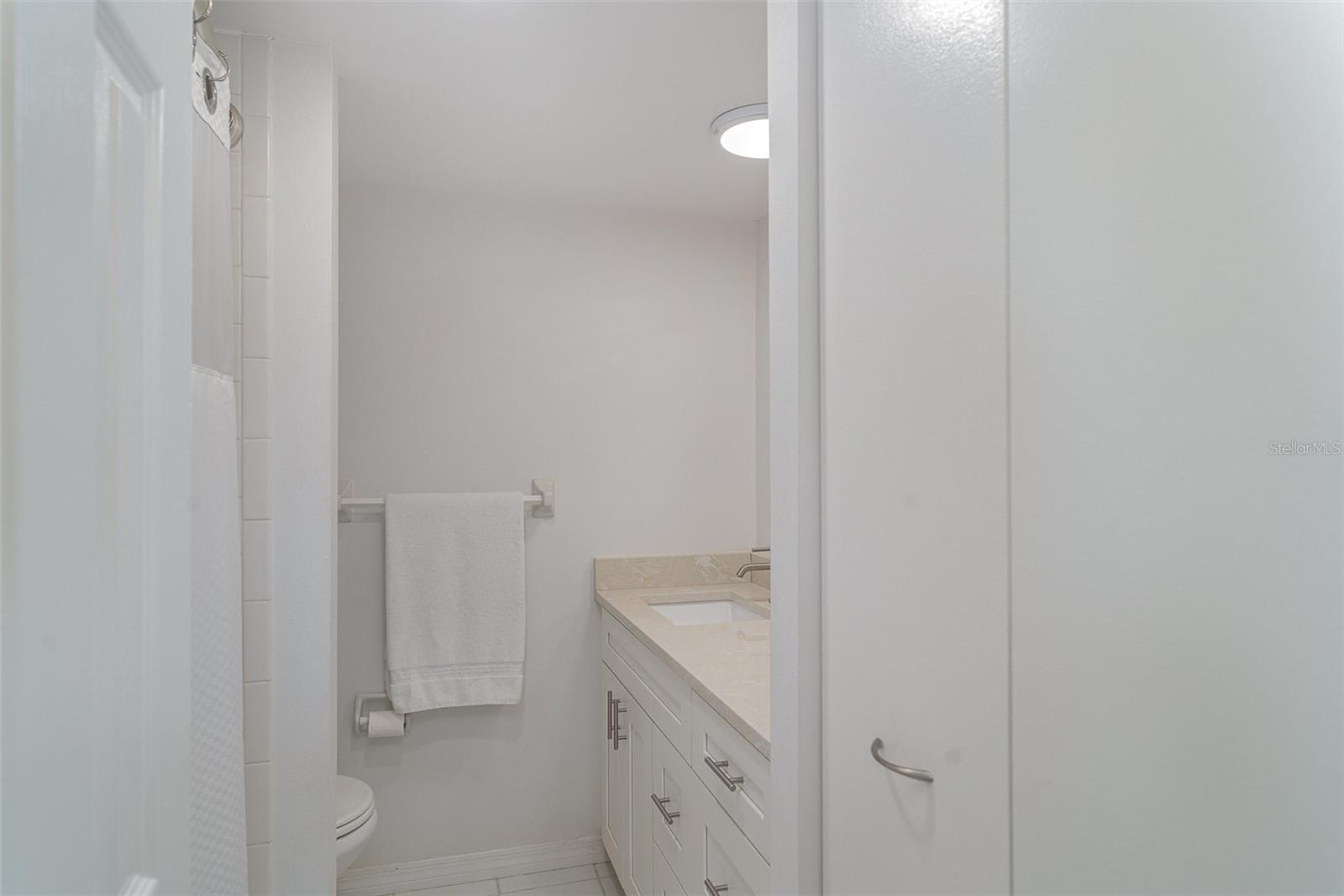 Image 23 of 24 For 1400 1st Avenue W 103