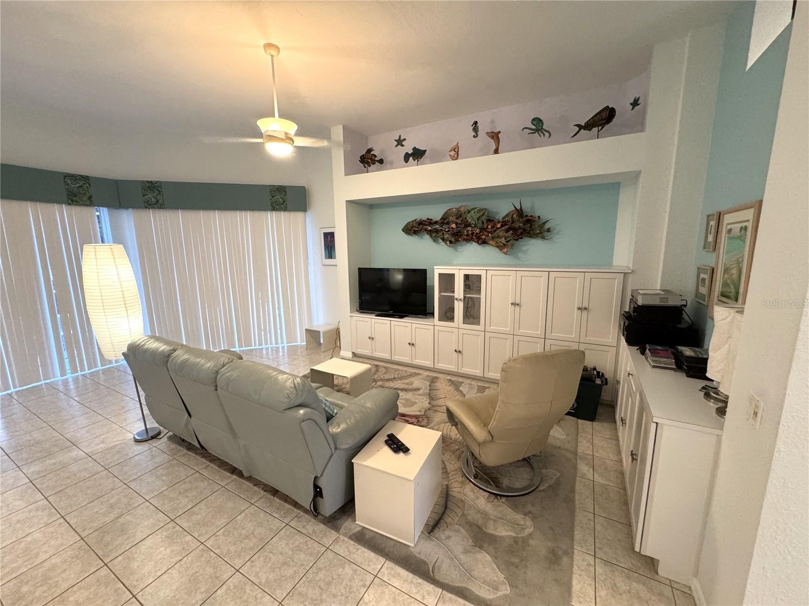 Image 14 of 53 For 8616 15th Avenue Nw