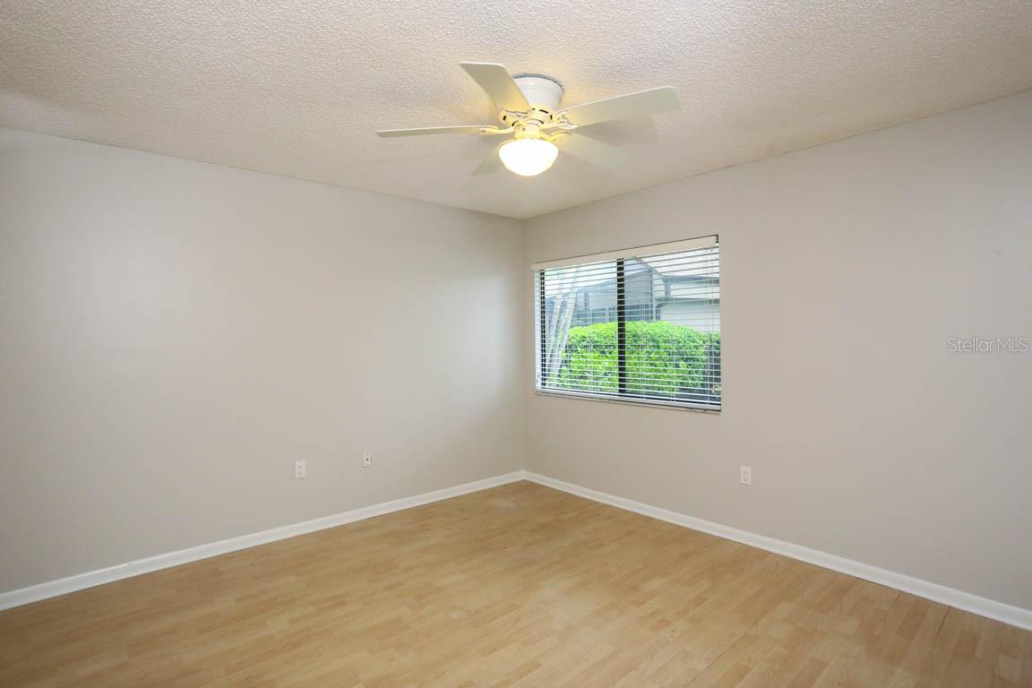 Image 21 of 36 For 5319 Myrtle Wood  48
