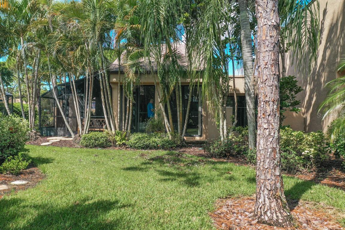 Image 25 of 36 For 5319 Myrtle Wood  48