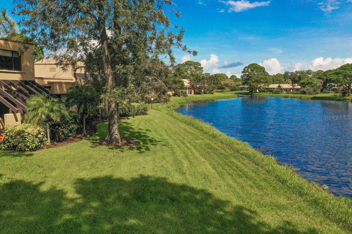 Image 27 of 36 For 5319 Myrtle Wood  48