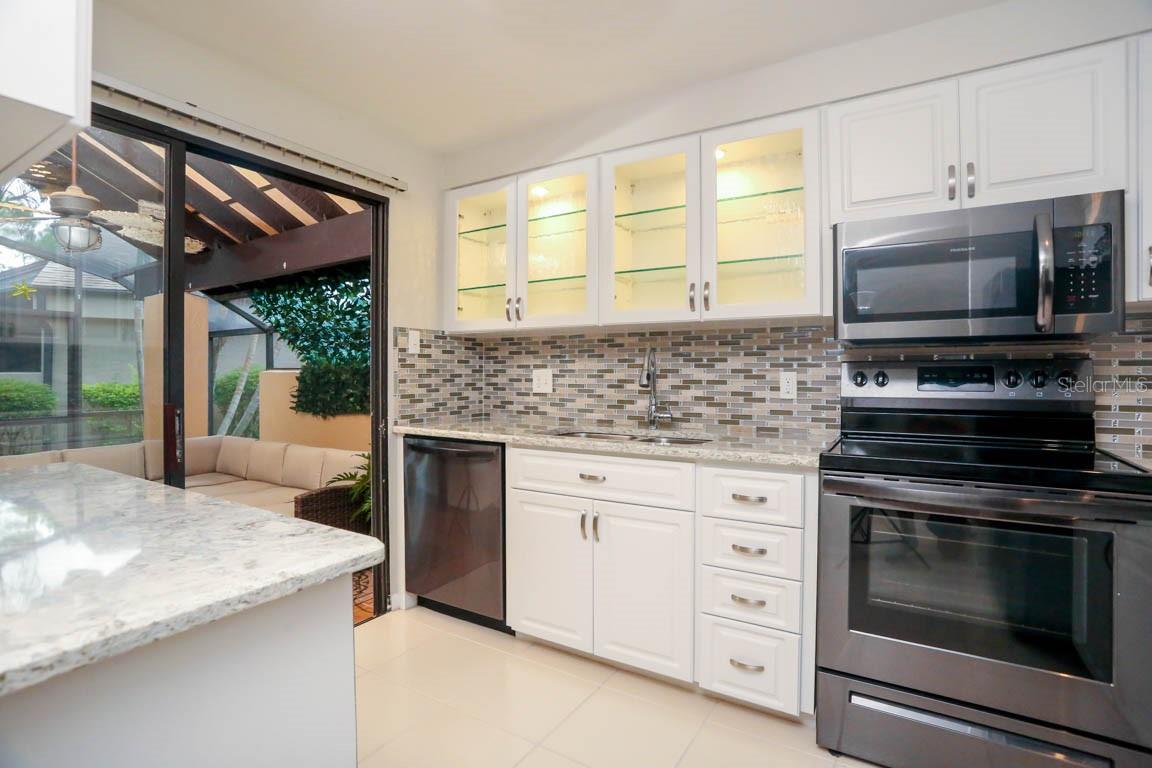 Image 6 of 36 For 5319 Myrtle Wood  48