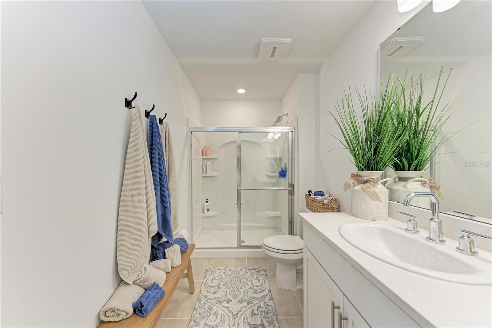 Image 20 of 46 For 5711 Archipelago Street