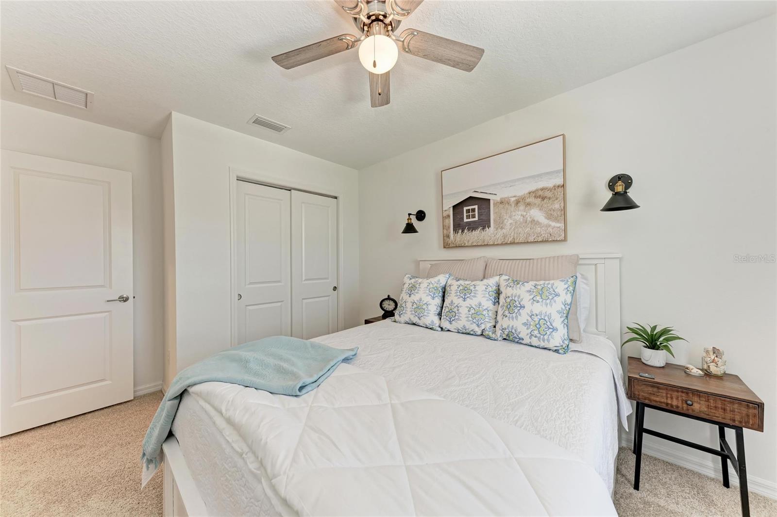 Image 27 of 46 For 5711 Archipelago Street