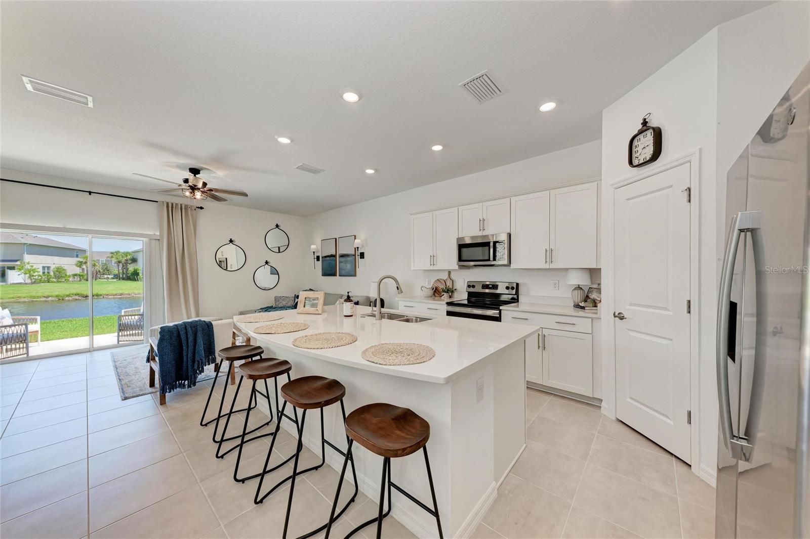 Image 7 of 46 For 5711 Archipelago Street