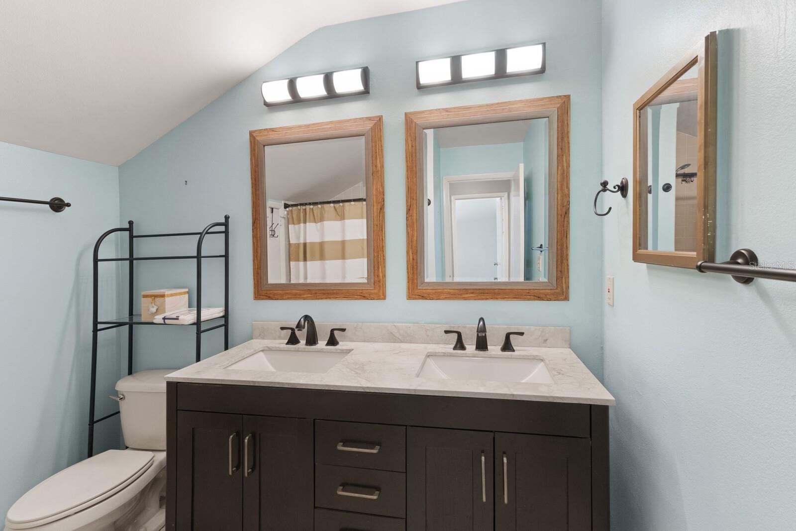 Image 27 of 59 For 5346 Huntingwood Court 21
