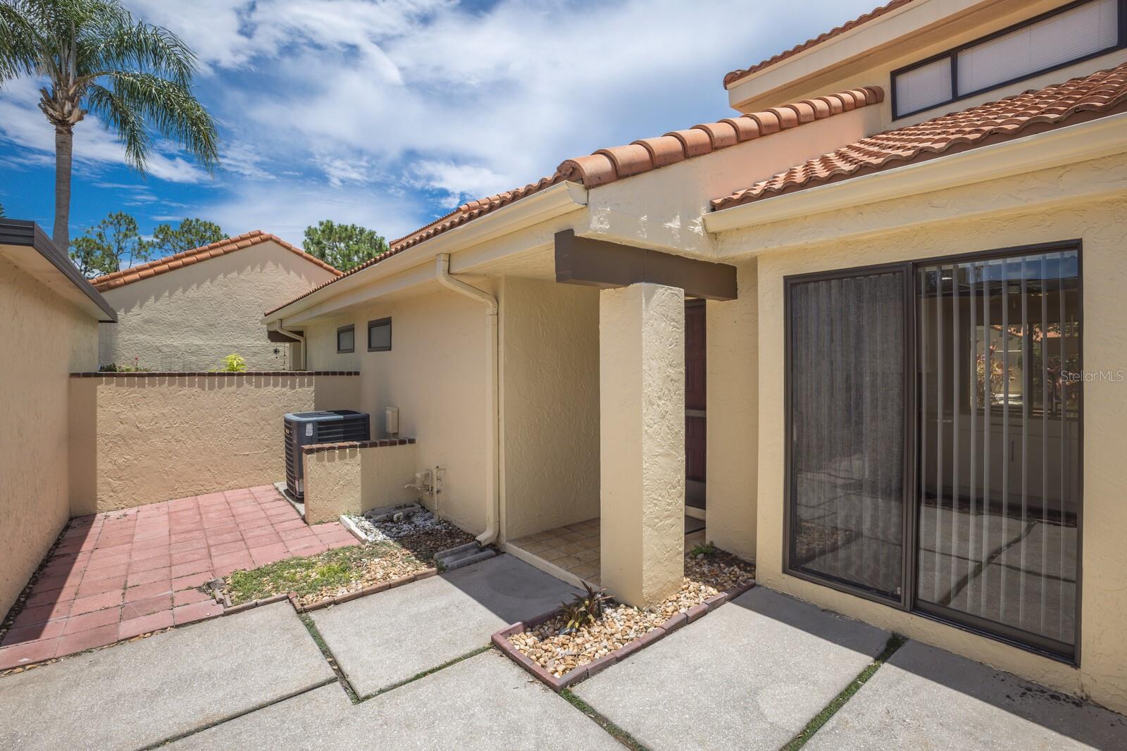 Image 7 of 59 For 5346 Huntingwood Court 21
