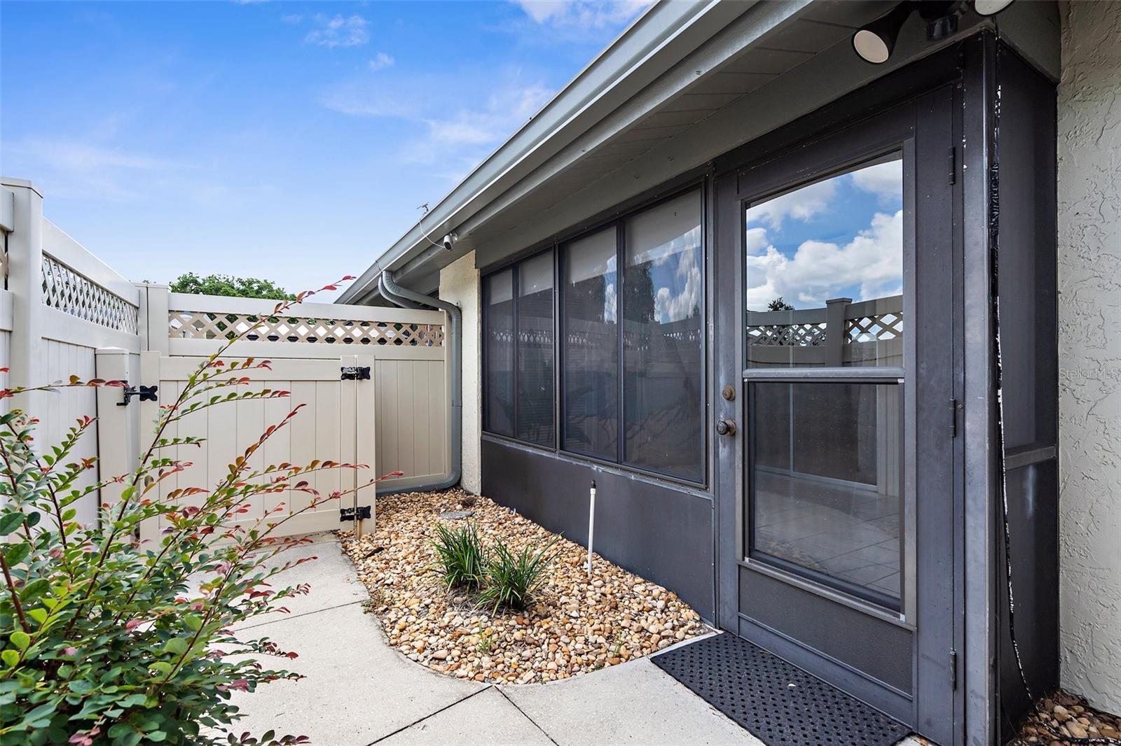 Image 12 of 33 For 2915 29th Avenue W