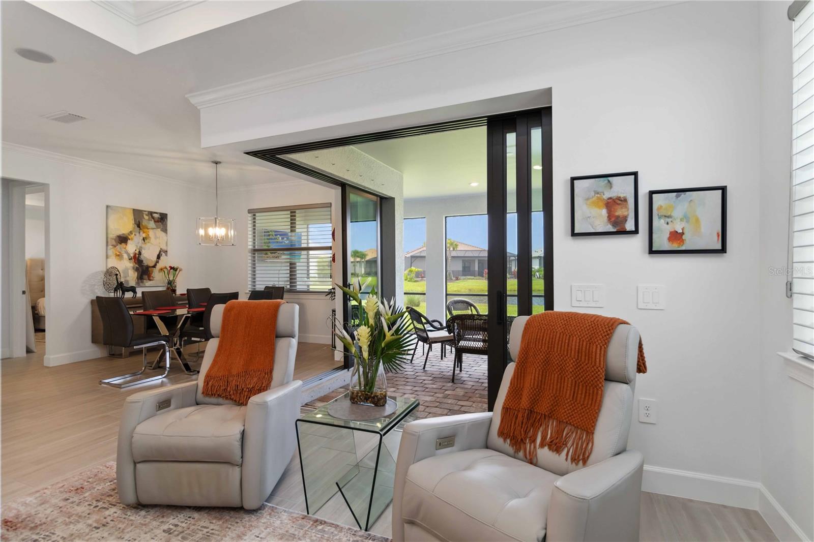 Image 14 of 79 For 7758 Summerland Cove