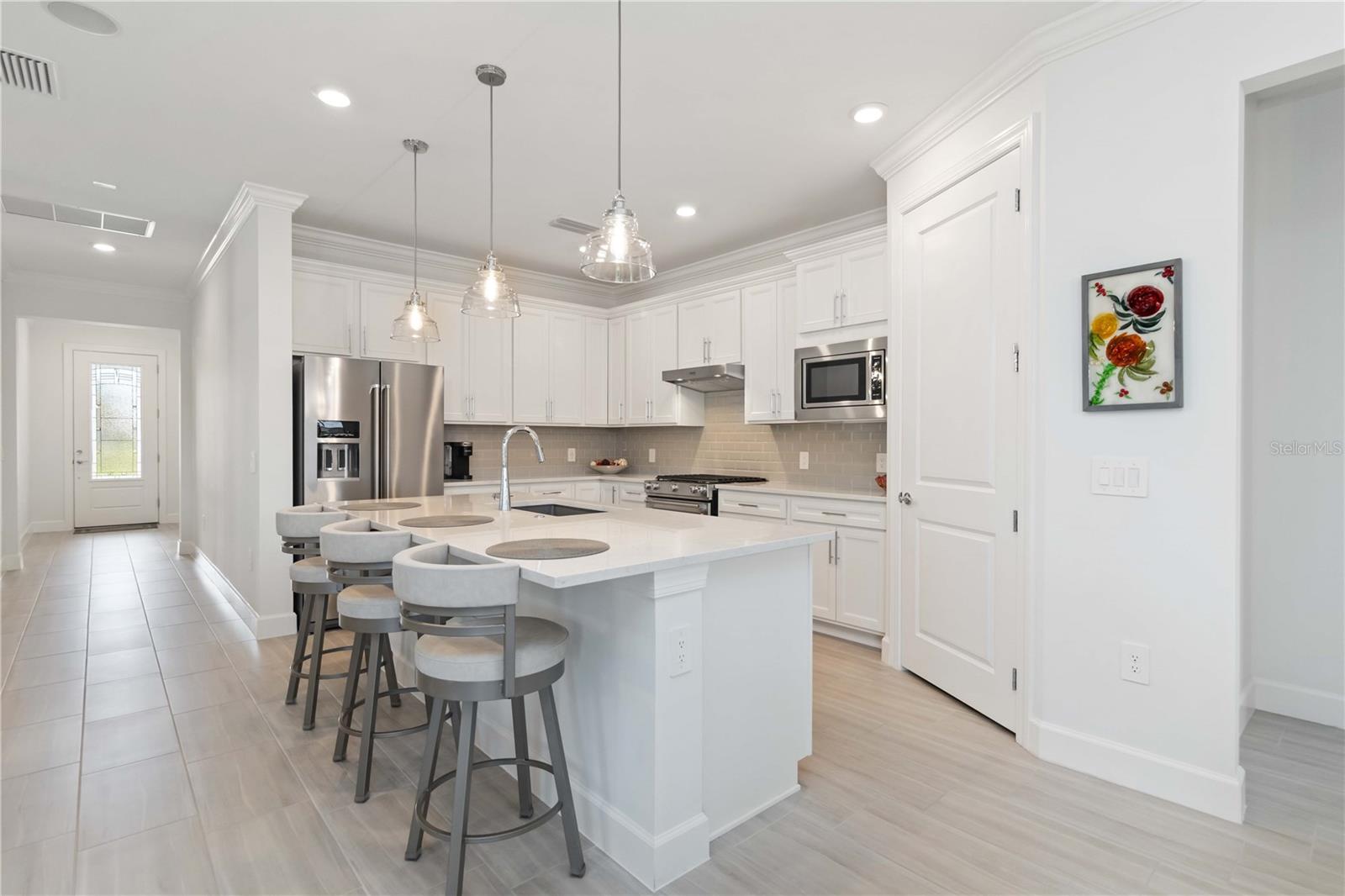 Image 17 of 79 For 7758 Summerland Cove