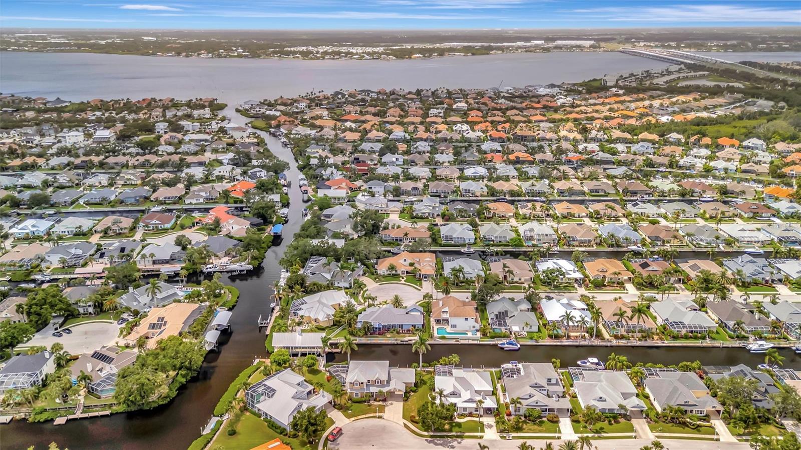 Image 14 of 100 For 4727 Starboard Drive