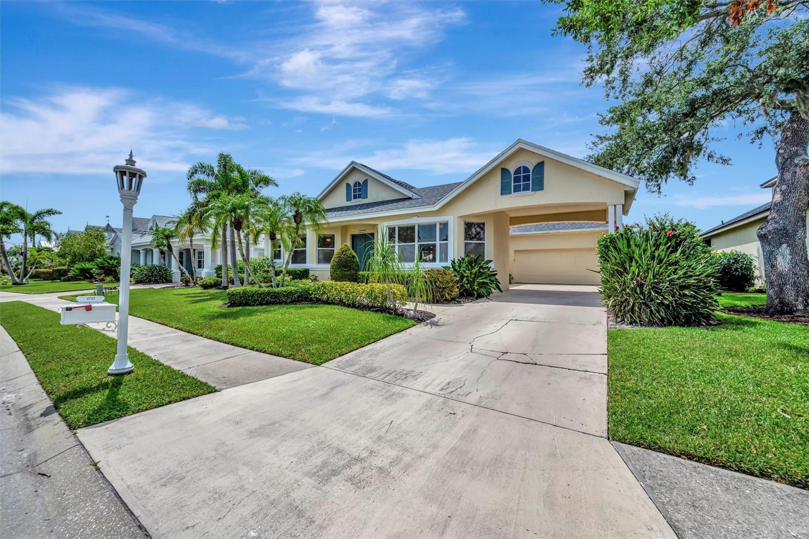 Image 17 of 100 For 4727 Starboard Drive