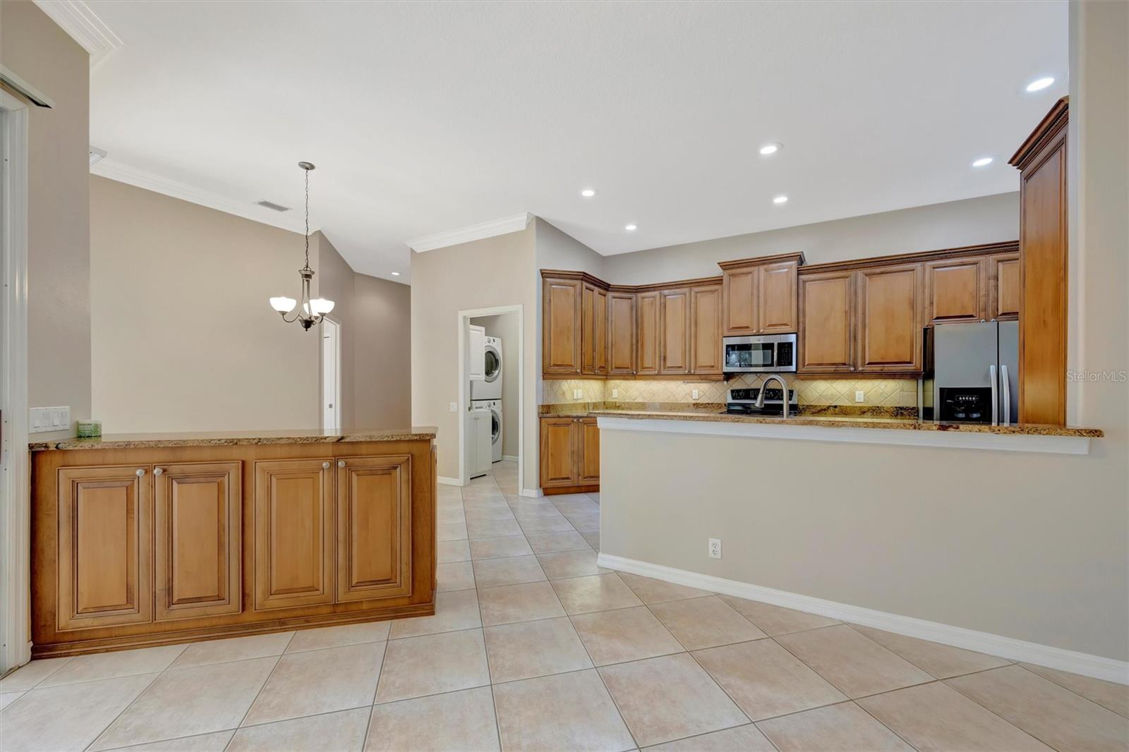 Image 36 of 100 For 4727 Starboard Drive
