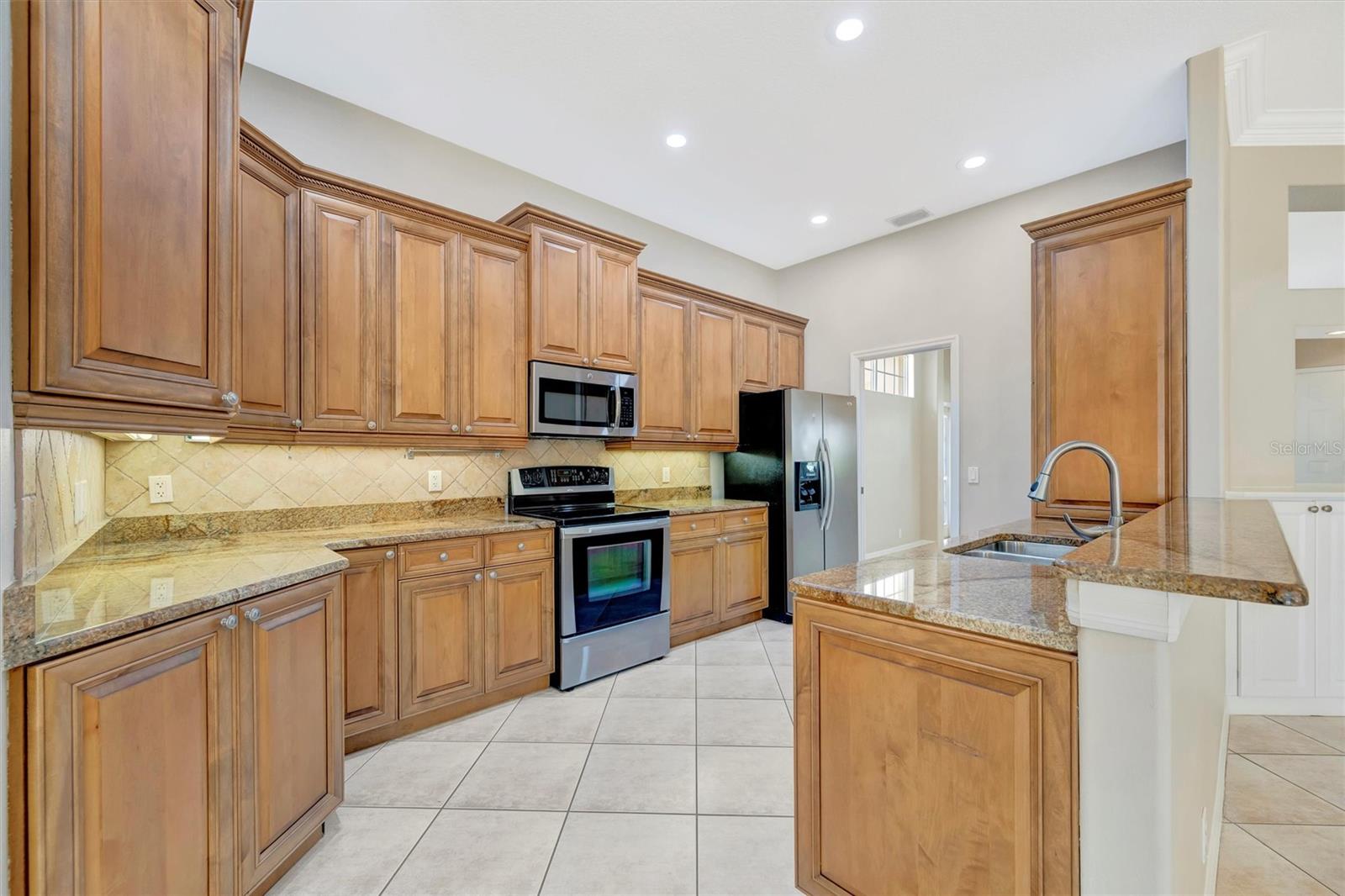 Image 39 of 100 For 4727 Starboard Drive