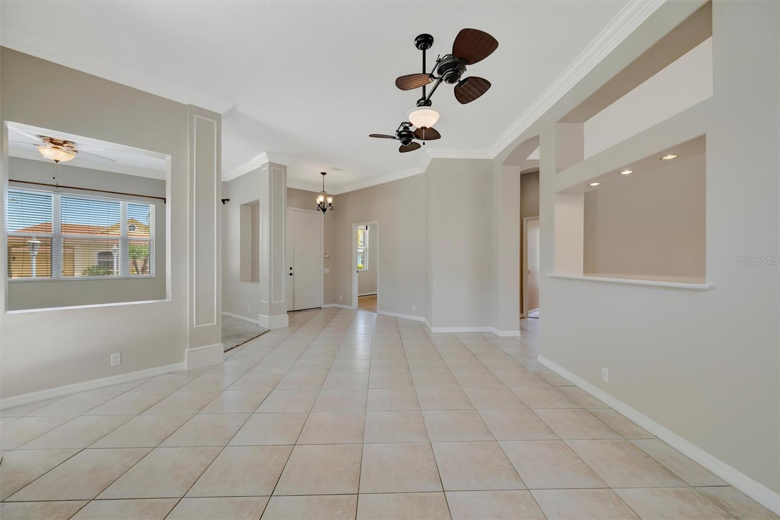Image 40 of 100 For 4727 Starboard Drive