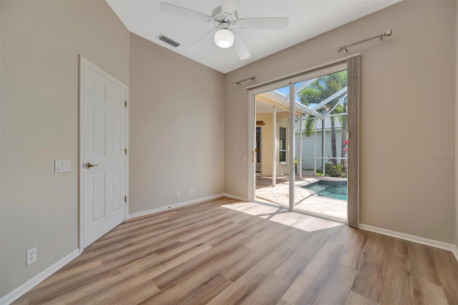 Image 48 of 100 For 4727 Starboard Drive