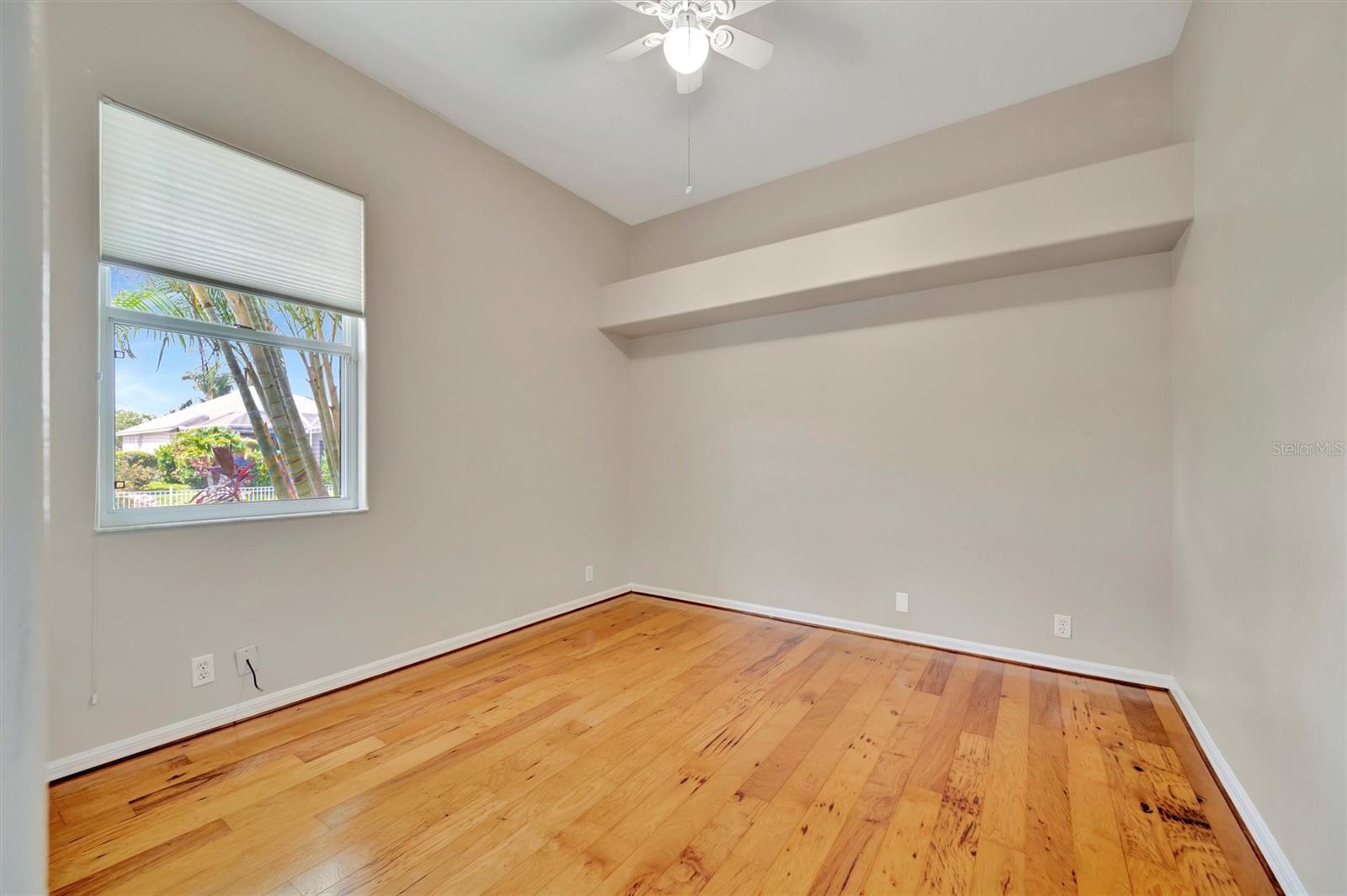 Image 49 of 100 For 4727 Starboard Drive