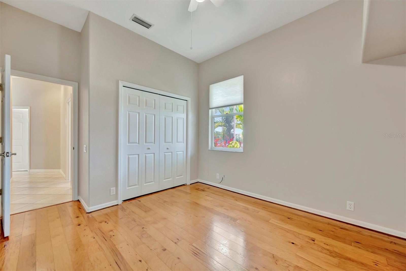 Image 50 of 100 For 4727 Starboard Drive