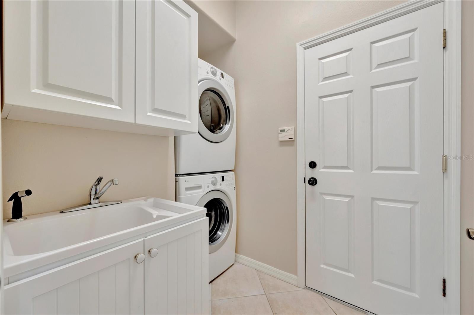 Image 53 of 100 For 4727 Starboard Drive