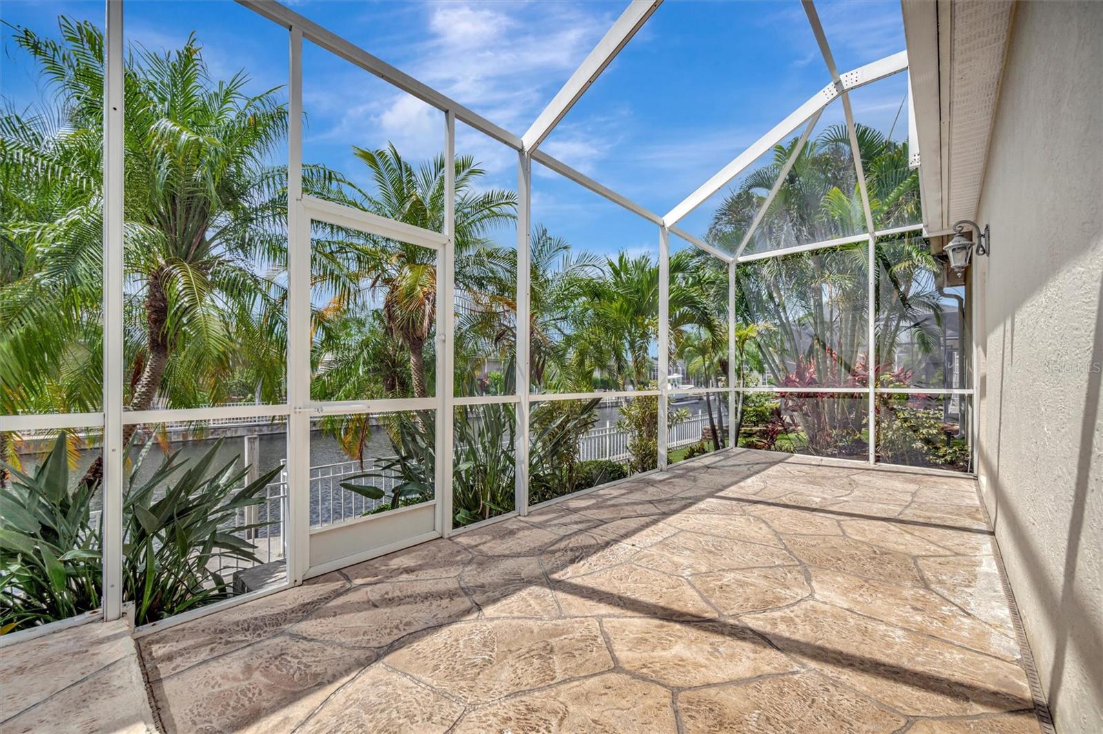 Image 67 of 100 For 4727 Starboard Drive