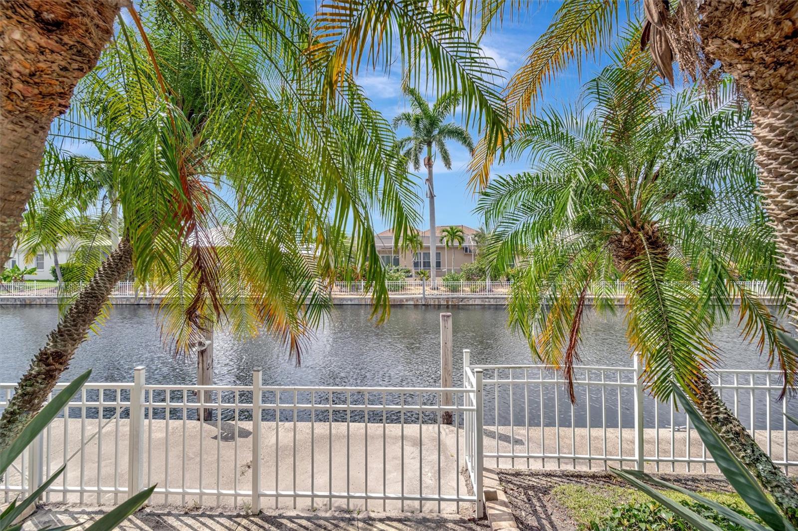 Image 68 of 100 For 4727 Starboard Drive