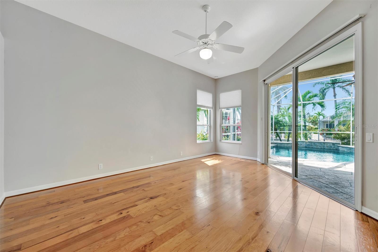 Image 80 of 100 For 4727 Starboard Drive