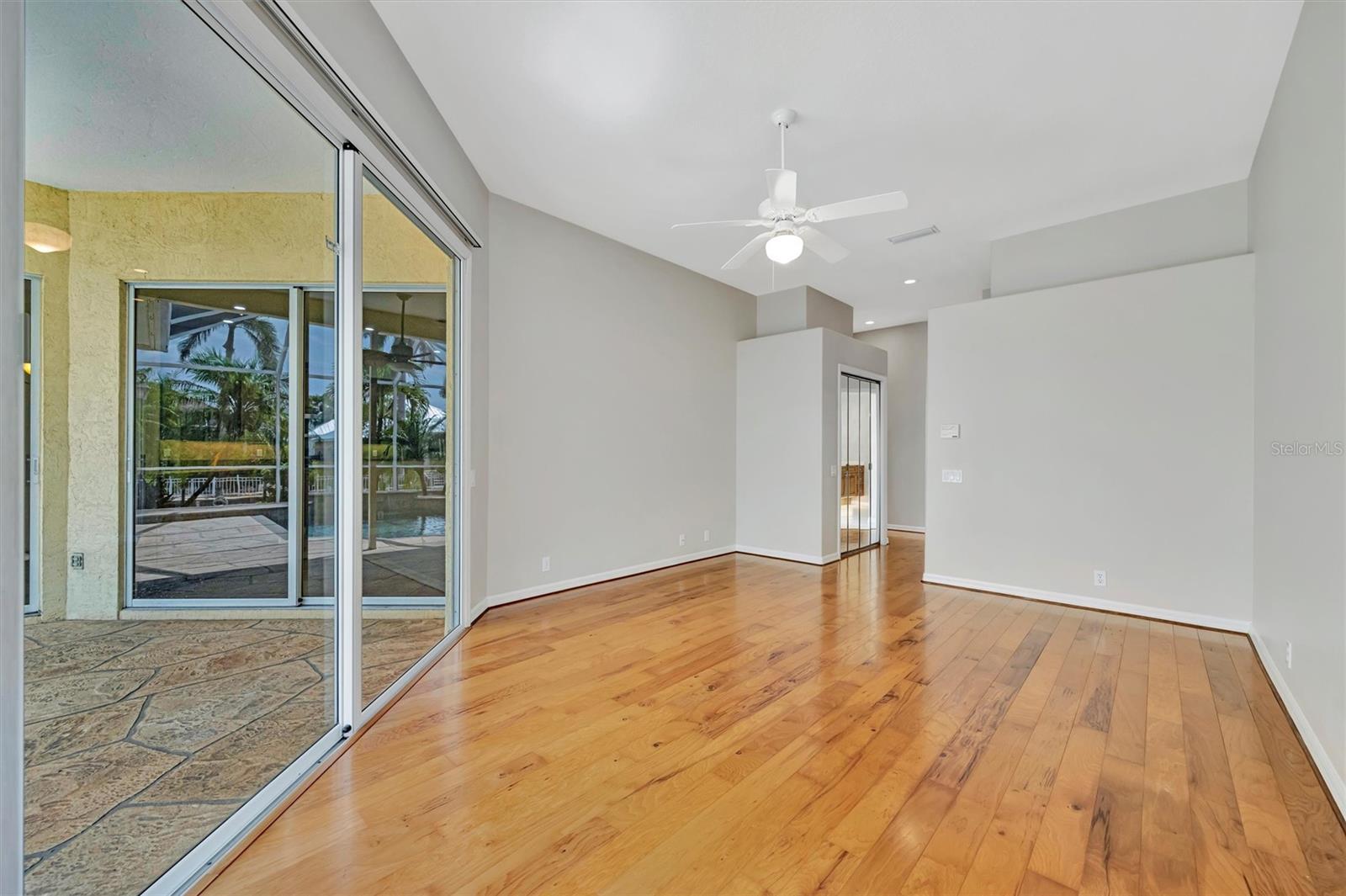 Image 81 of 100 For 4727 Starboard Drive