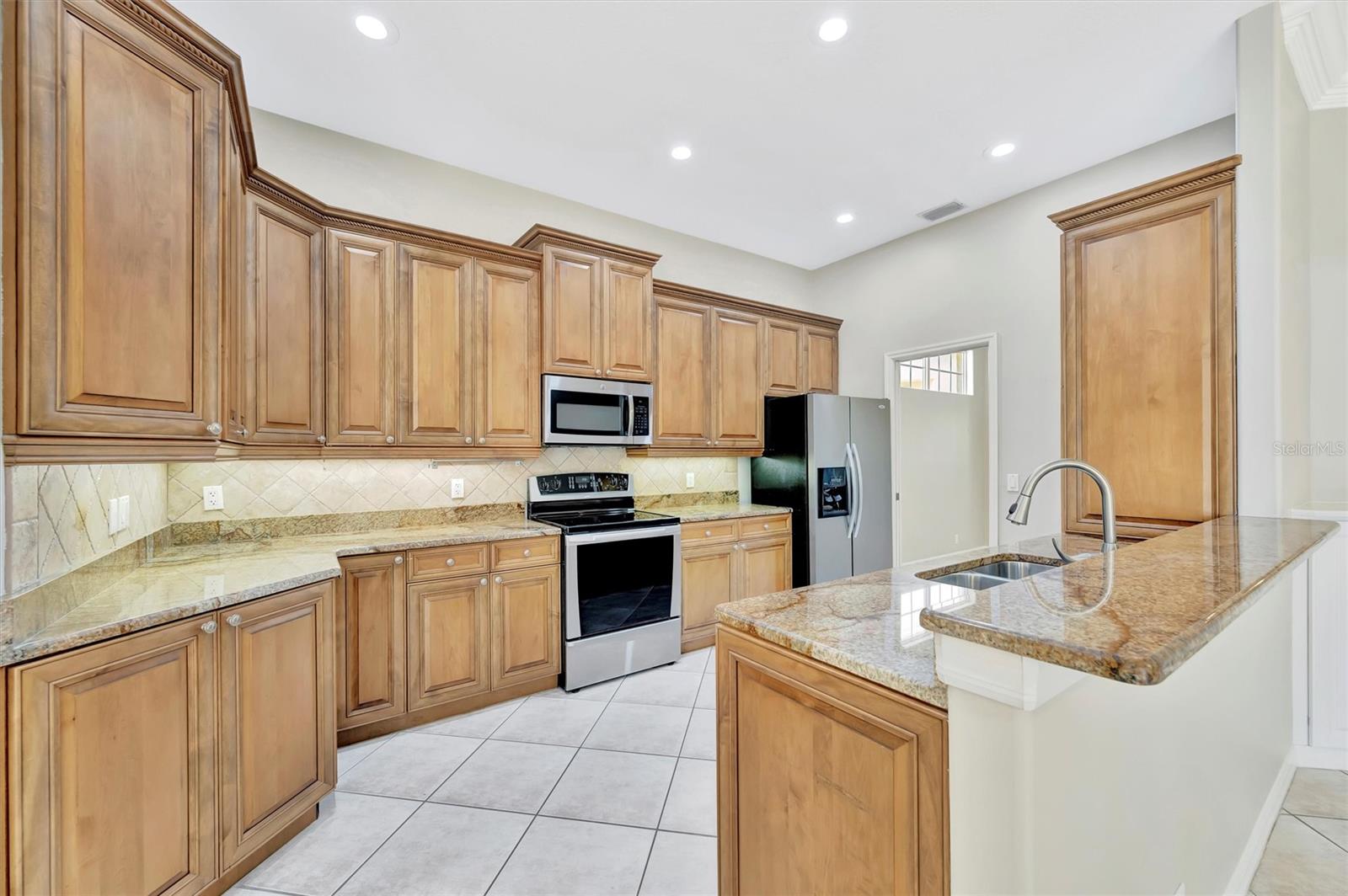 Image 92 of 100 For 4727 Starboard Drive