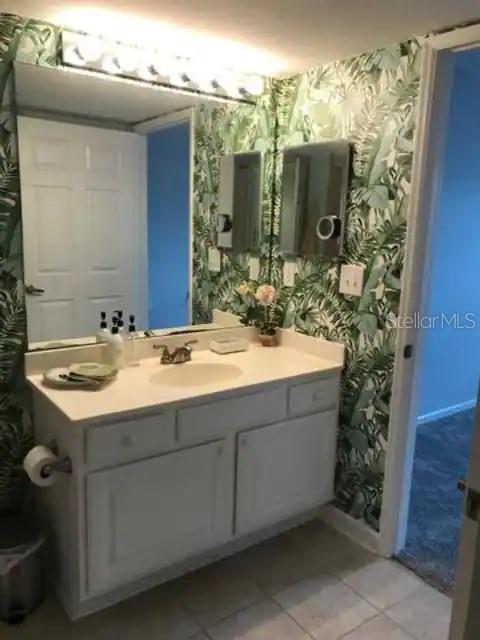 Image 19 of 23 For 4105 Residence Drive 721