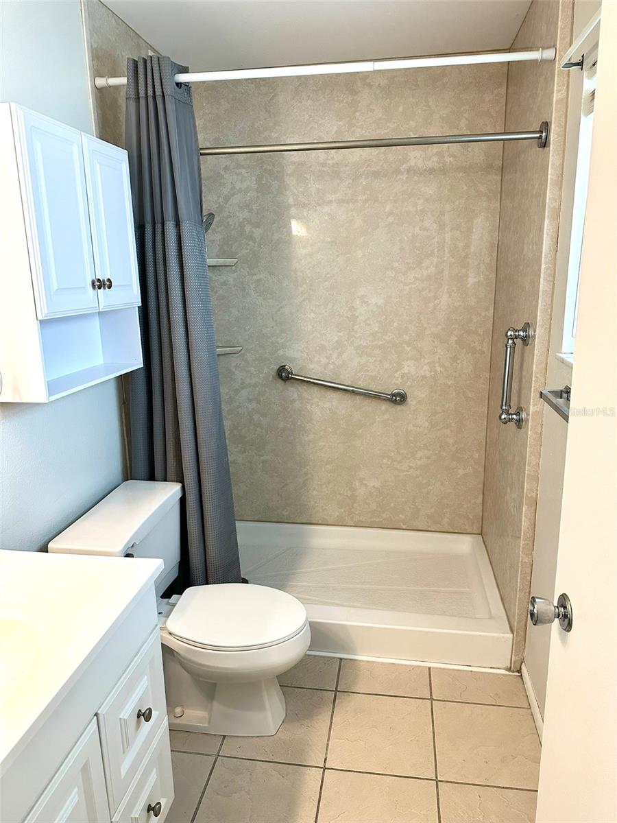 Image 10 of 22 For 1604 Chevy Chase Drive