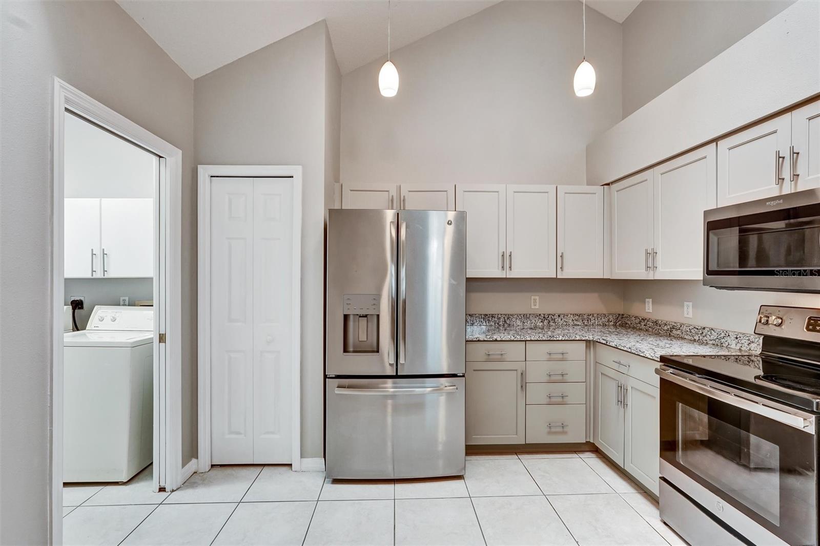 Image 11 of 34 For 1112 Golfview Woods Drive 1112