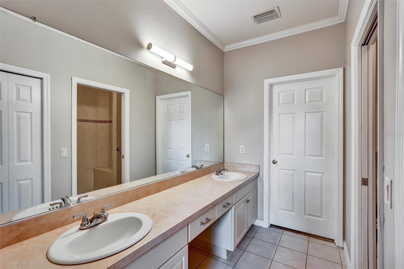 Image 14 of 34 For 1112 Golfview Woods Drive 1112